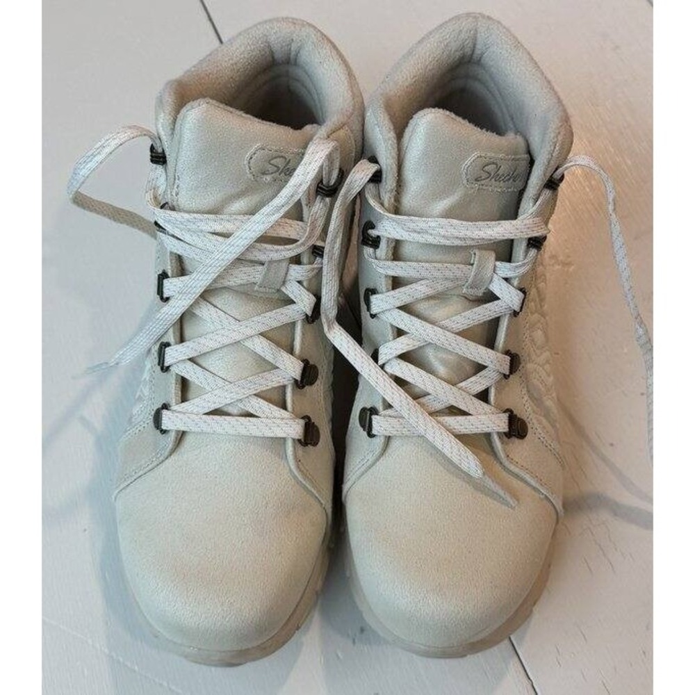 Skechers Womens Synergy Modern Femme Water Repellent Quilt Hiker Boots 9